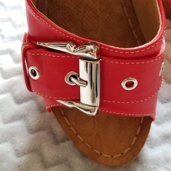 Sandals and Shoes - Picture 2 of 5